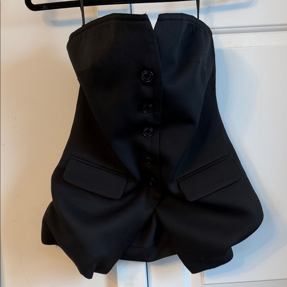 Commense Black Strapless Button-Up Top